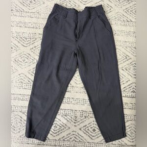 Old Navy // Women’s Charcoal Petite Dress Pants